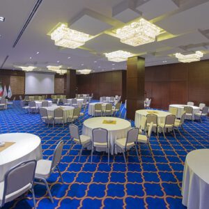 سالن های جلسات زمرد و یاقوت هتل قصر الضیافه قدس رکسان